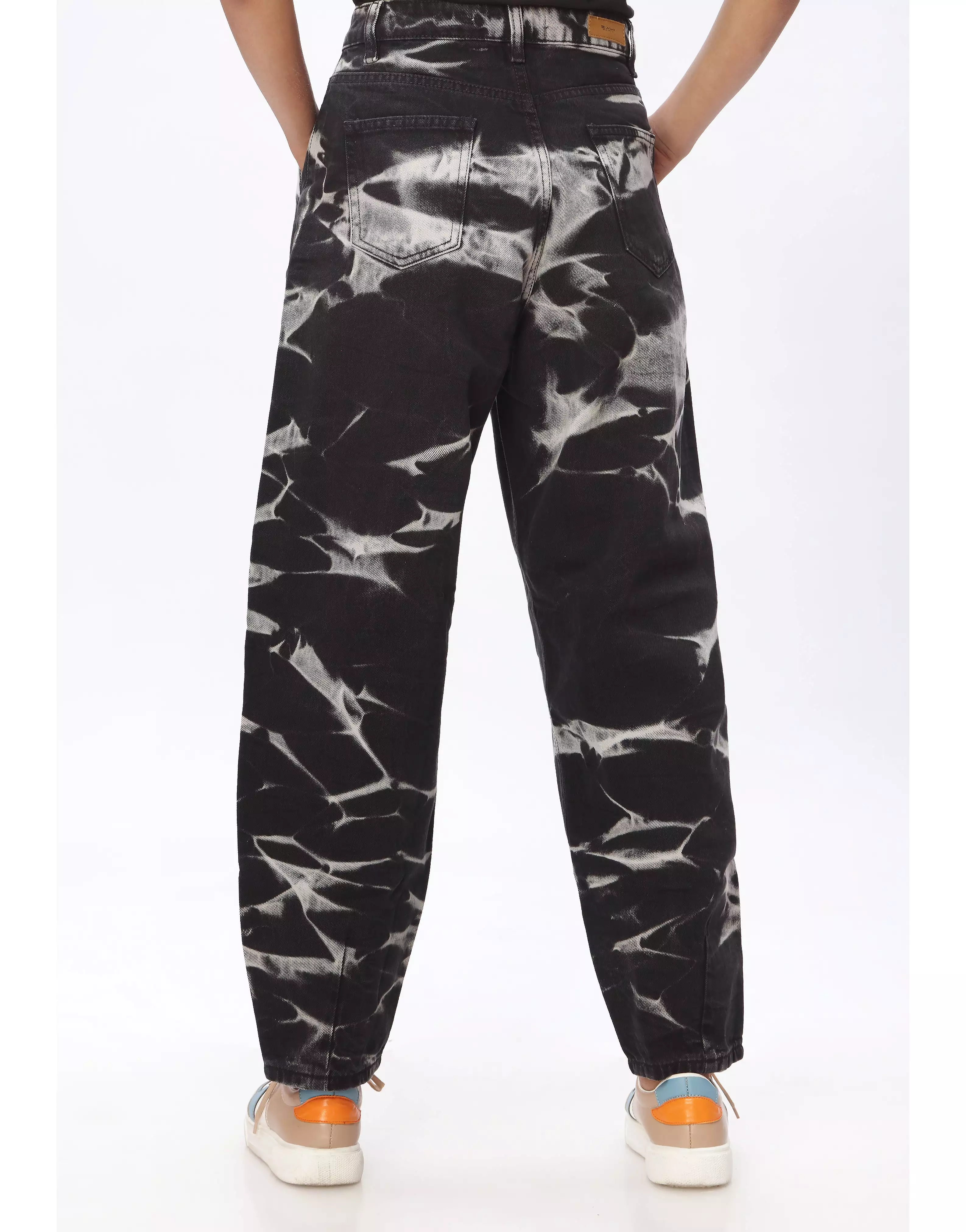 High Rise Tie Died Mom Jeans in Black & Grey