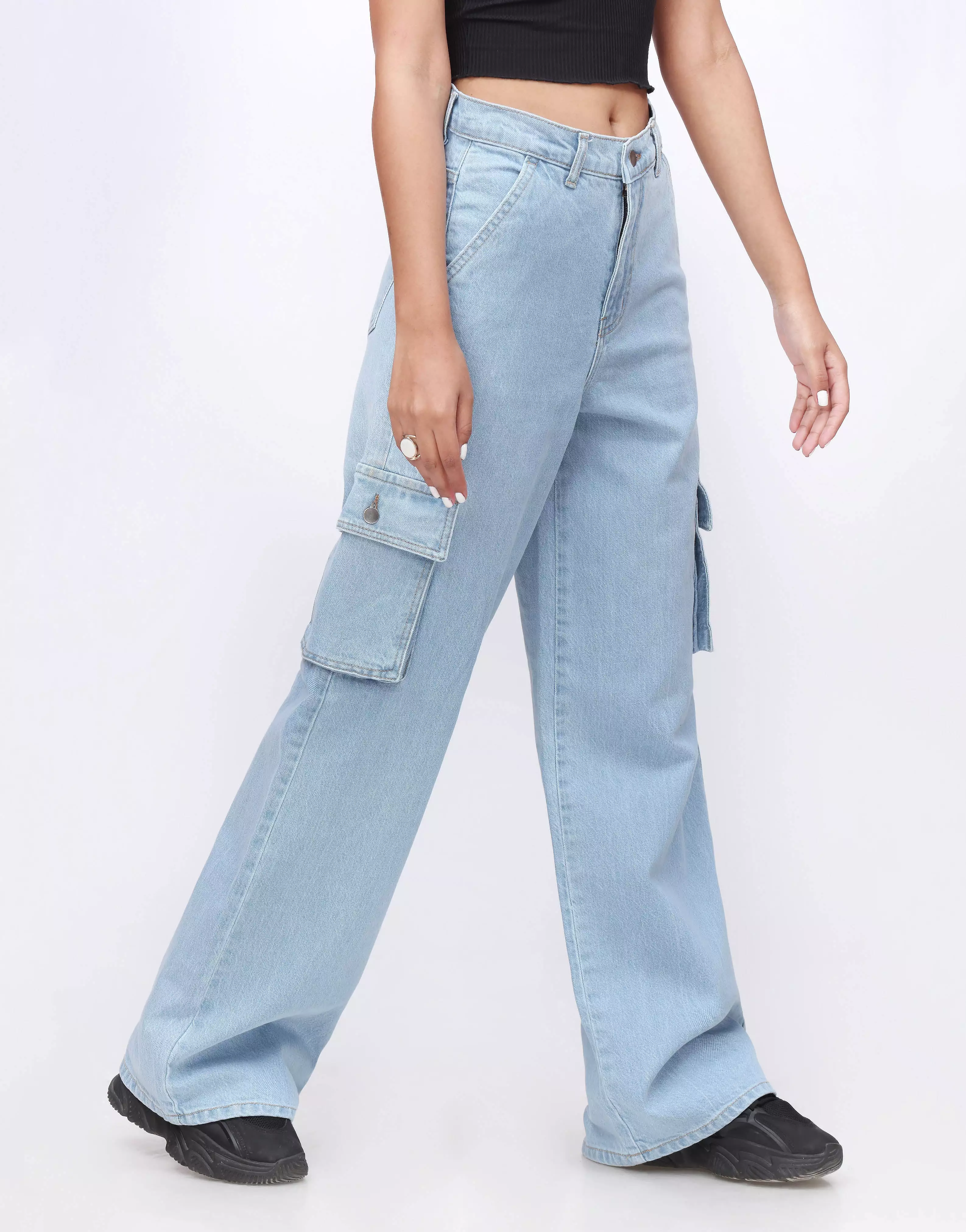 Wide Leg Cargo Jeans Light Wash